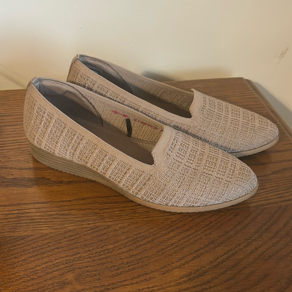 Cleos by Skechers